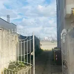 Nyaraló Samari *